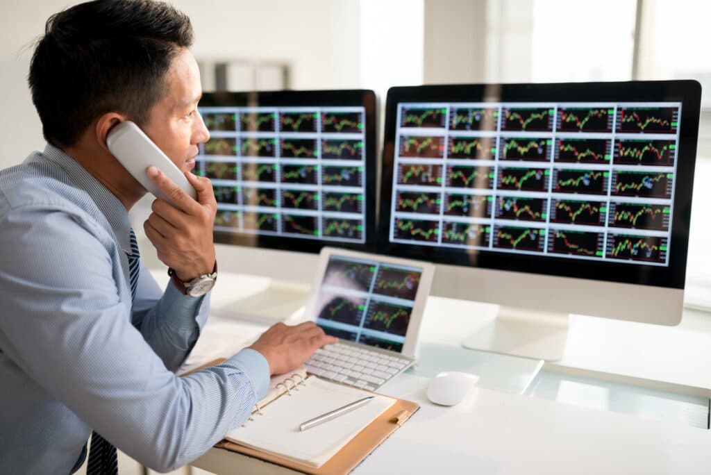 Remote Prop Trading Firms Explained: How They Work
